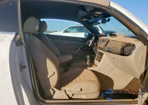 2013 Volkswagen Beetle Turbo из США, поврежденный, VIN 3VW8S7ATXDM825252